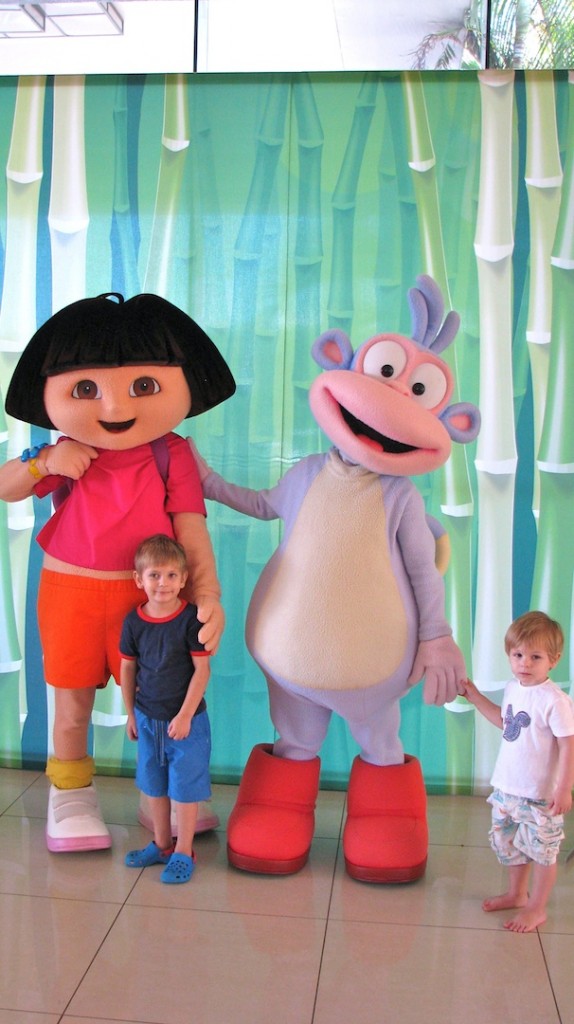 Dora and Boots at Sea World Resort