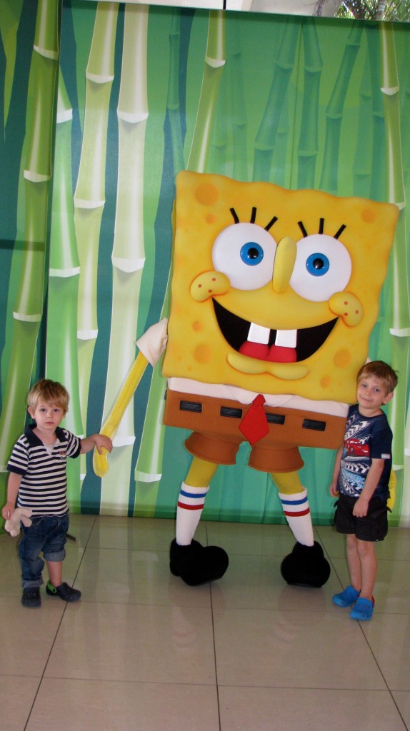 Sponge Bob Square Pants at the Sea World Resort