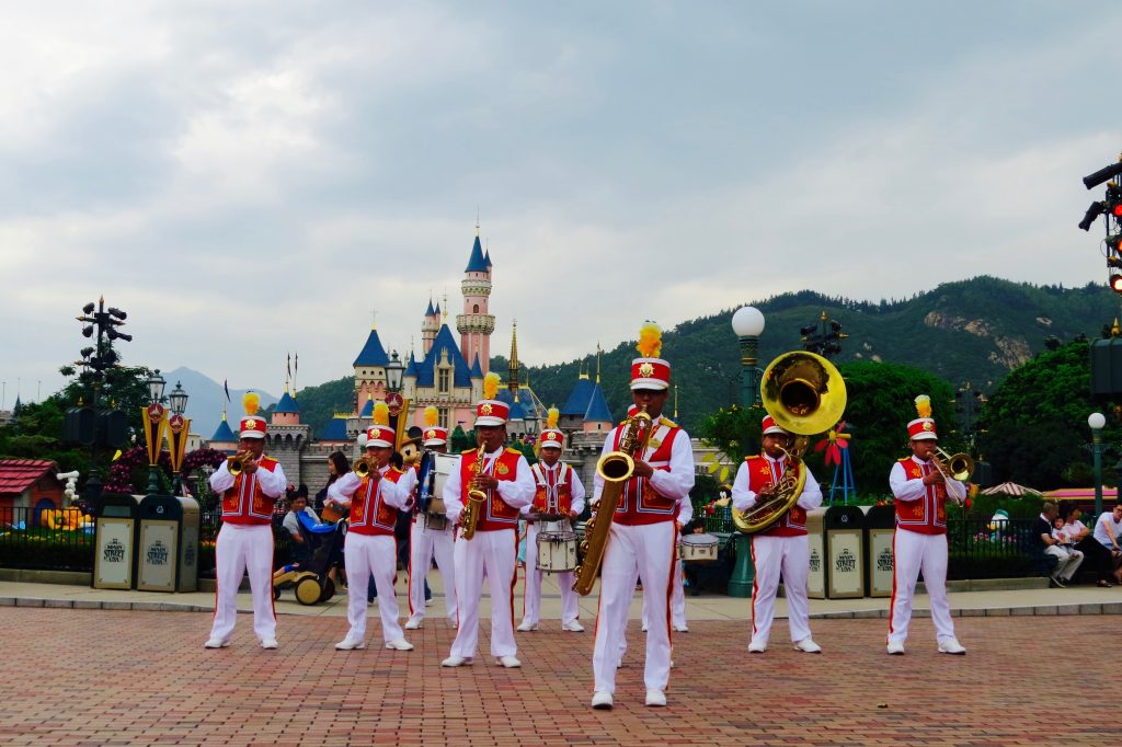 Lot's of opportunities for toddlers to dance at Hong Kong Disneyland