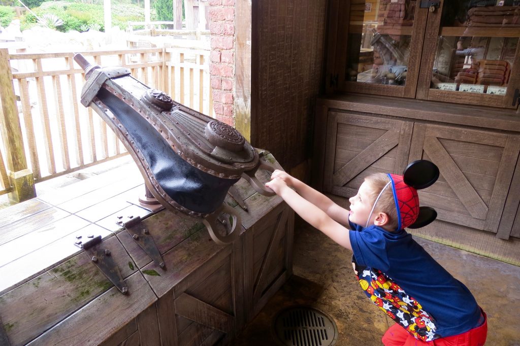 Hong Kong Disneyland - water fighting at Grizzly Gulch