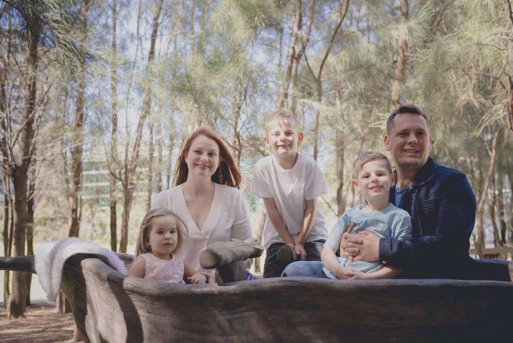 The team at My Family Photo shoots affordable family photo in outdoor locations in Australia's capital cities.